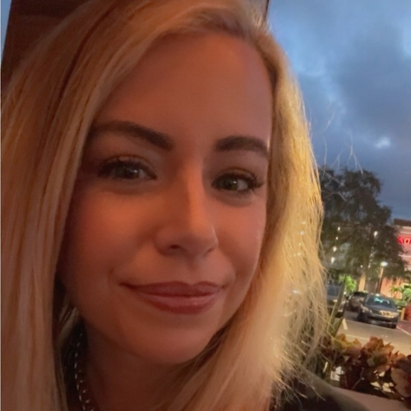 carlylewis307